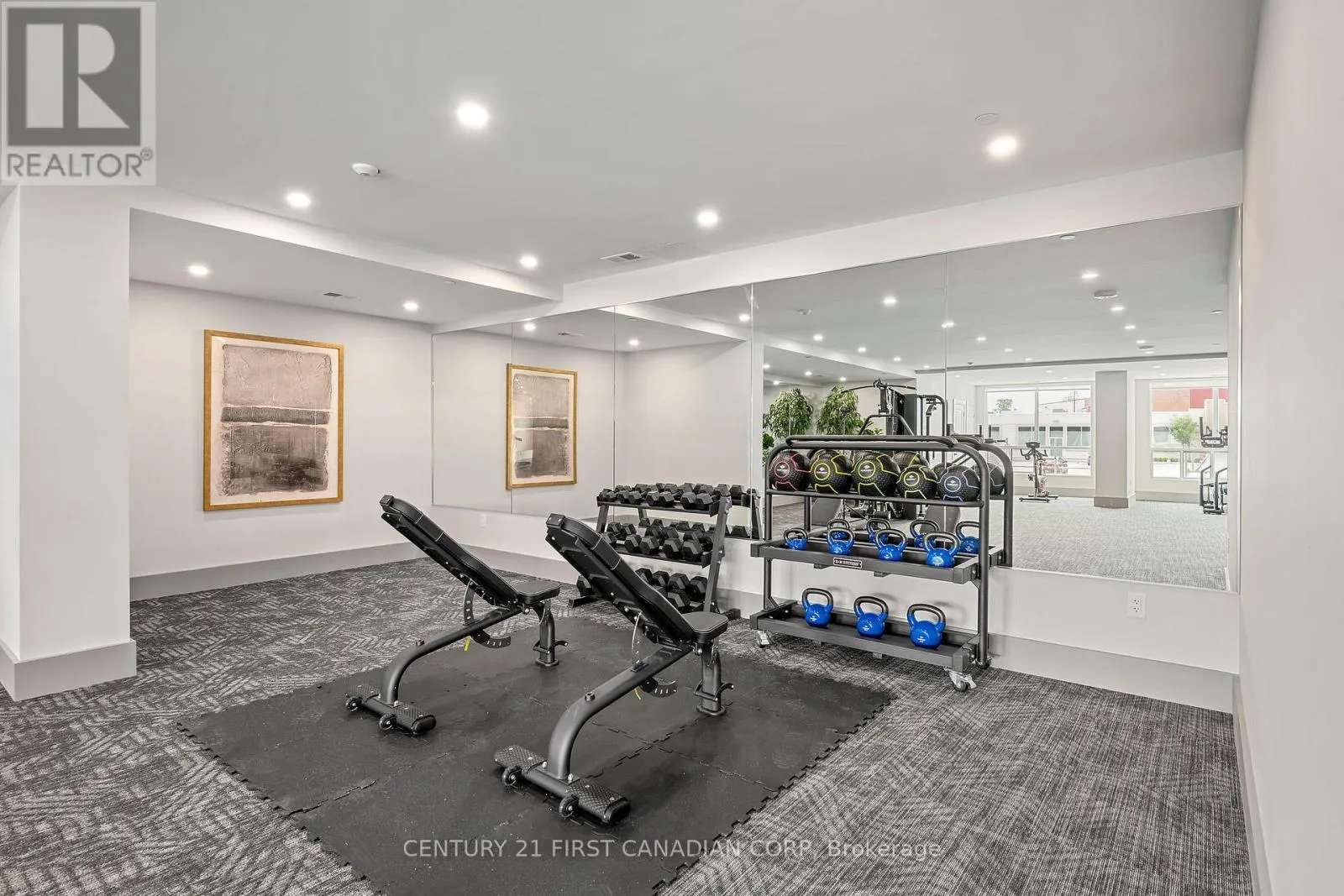 1107 - 4286 KING STREET #1107