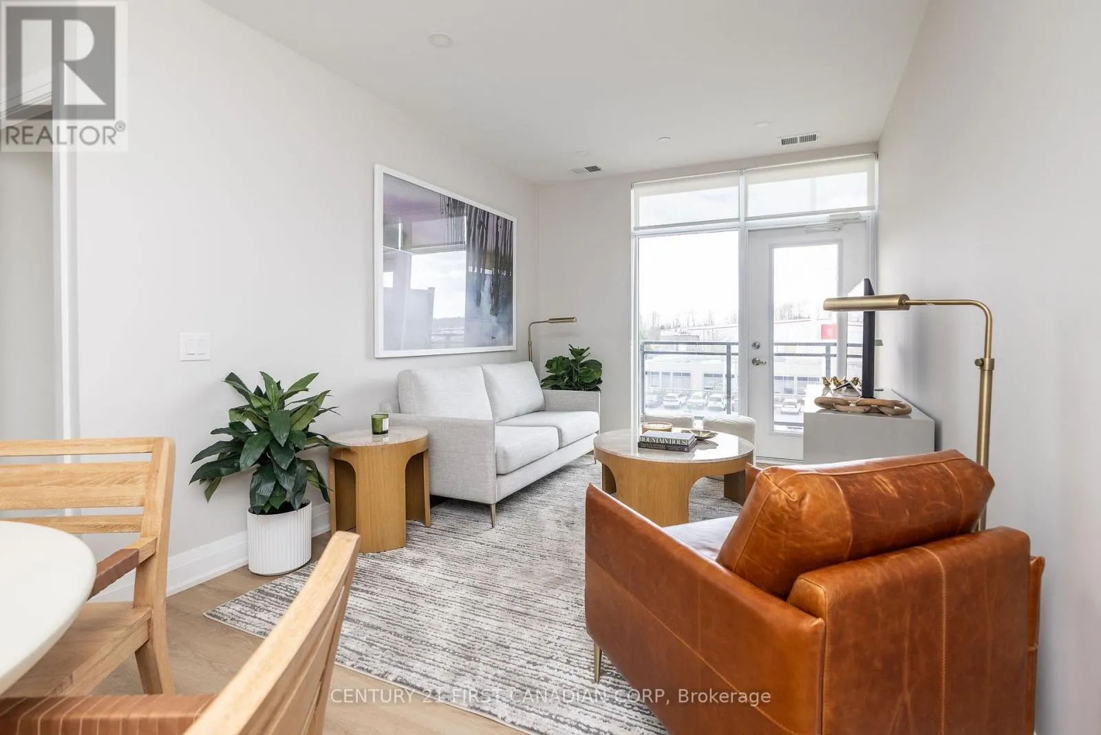 1107 - 4286 KING STREET #1107