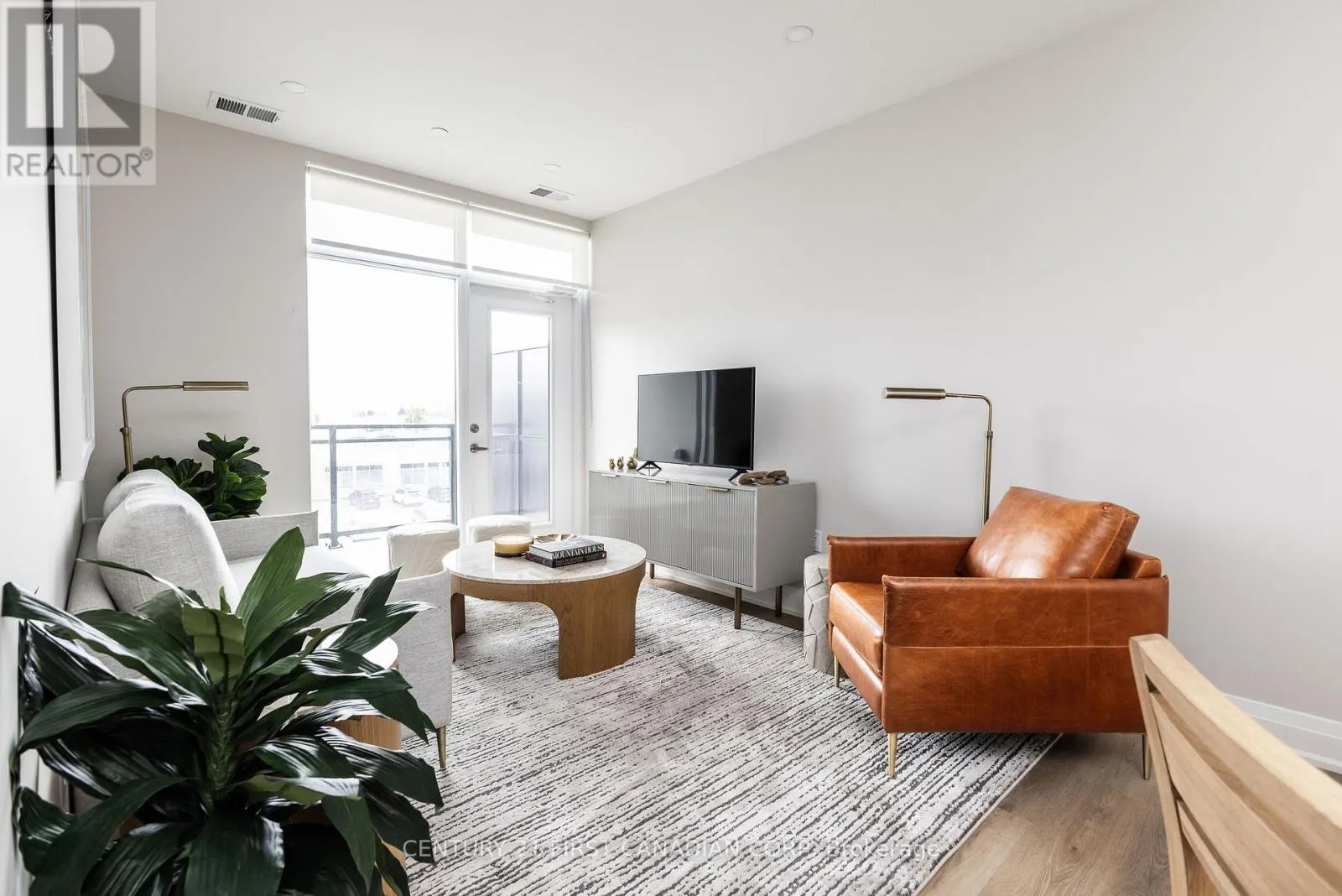 1107 - 4286 KING STREET #1107
