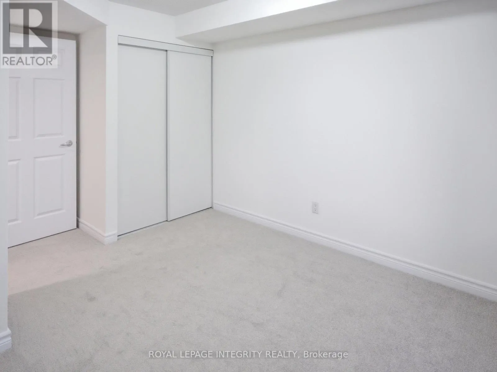 3 - 545 STONEFIELD PRIVATE
