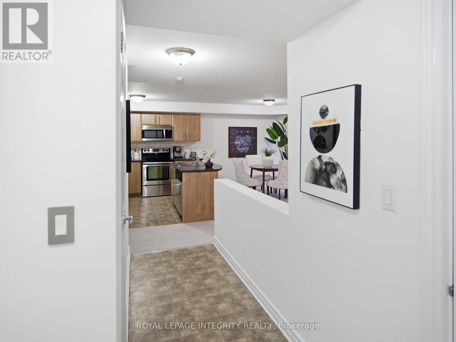 3 - 545 STONEFIELD PRIVATE