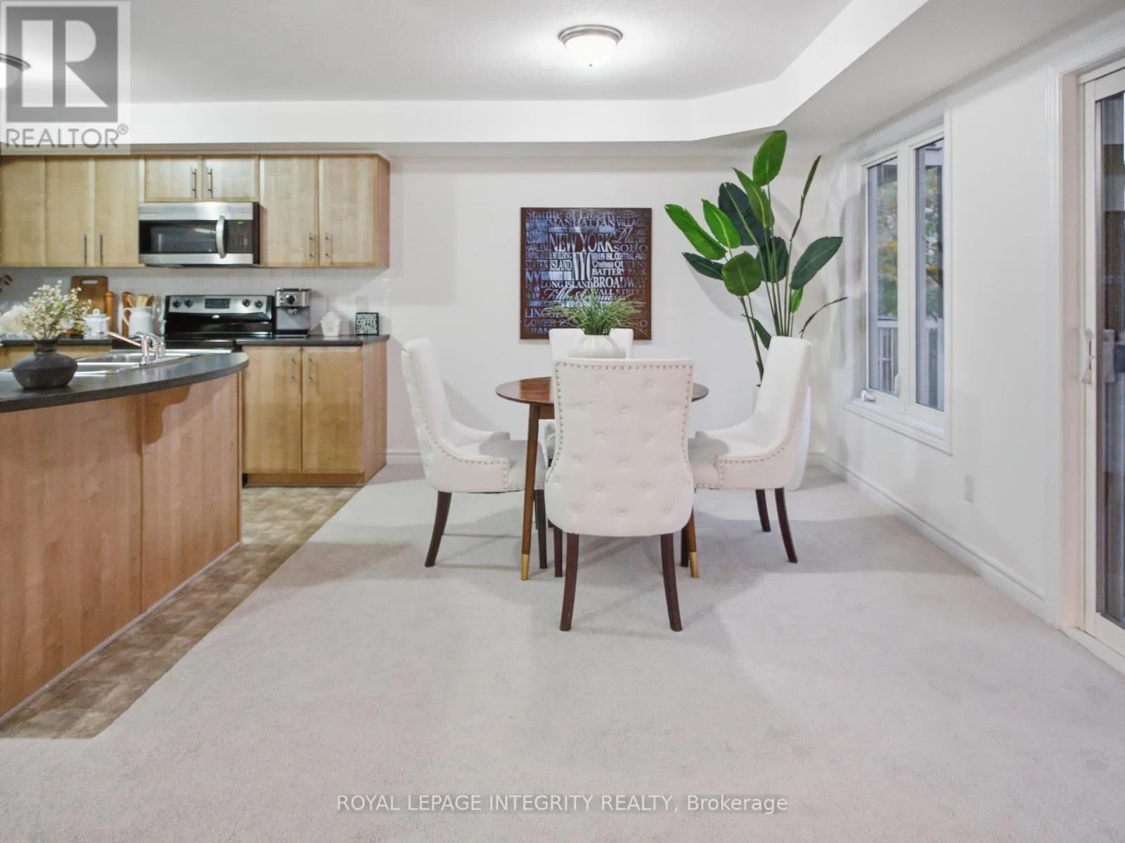 3 - 545 STONEFIELD PRIVATE