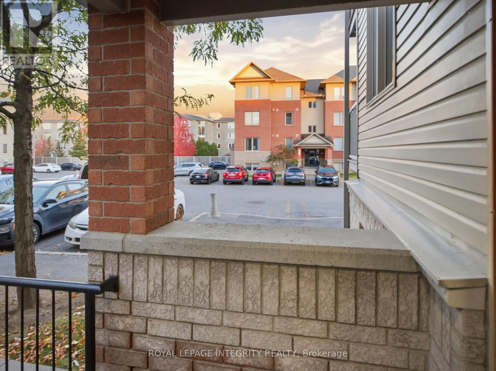 3 - 545 STONEFIELD PRIVATE
