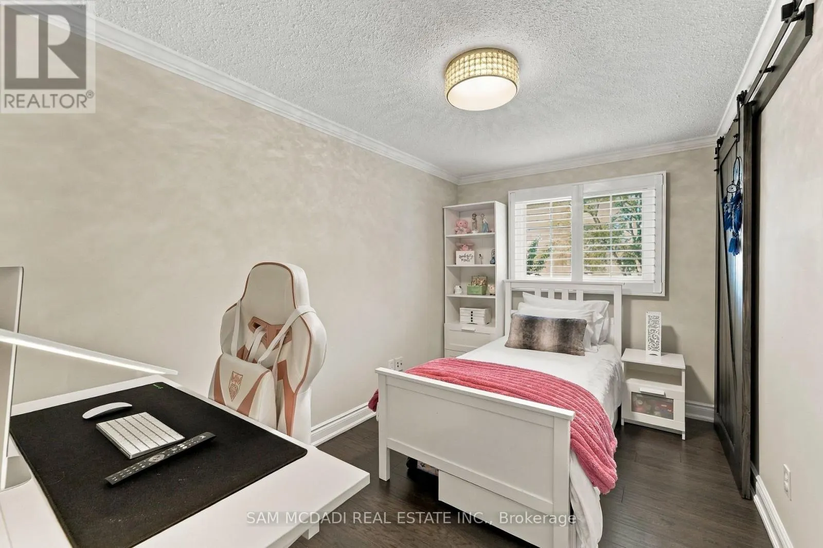22 BYWOOD CRESCENT