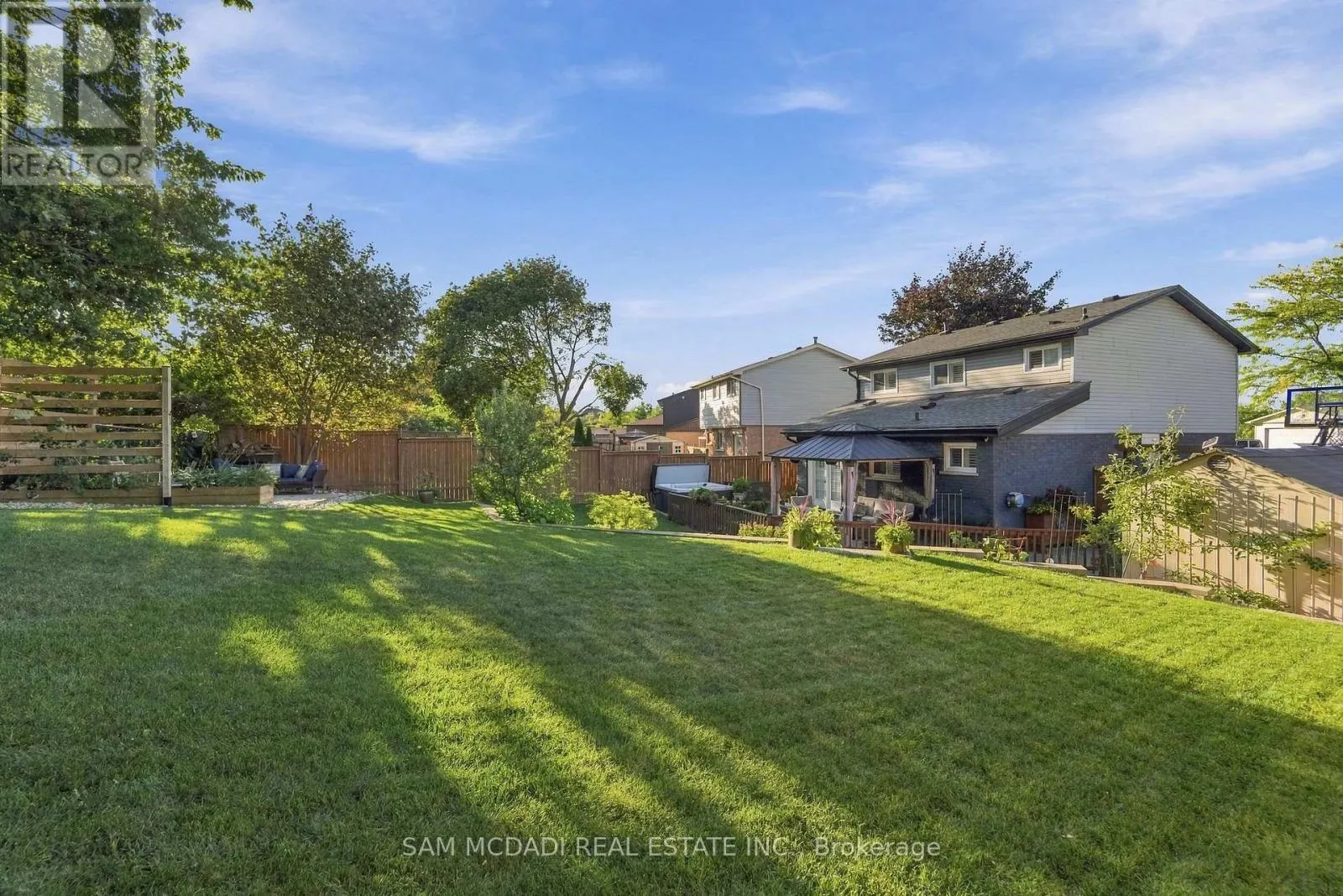 22 BYWOOD CRESCENT