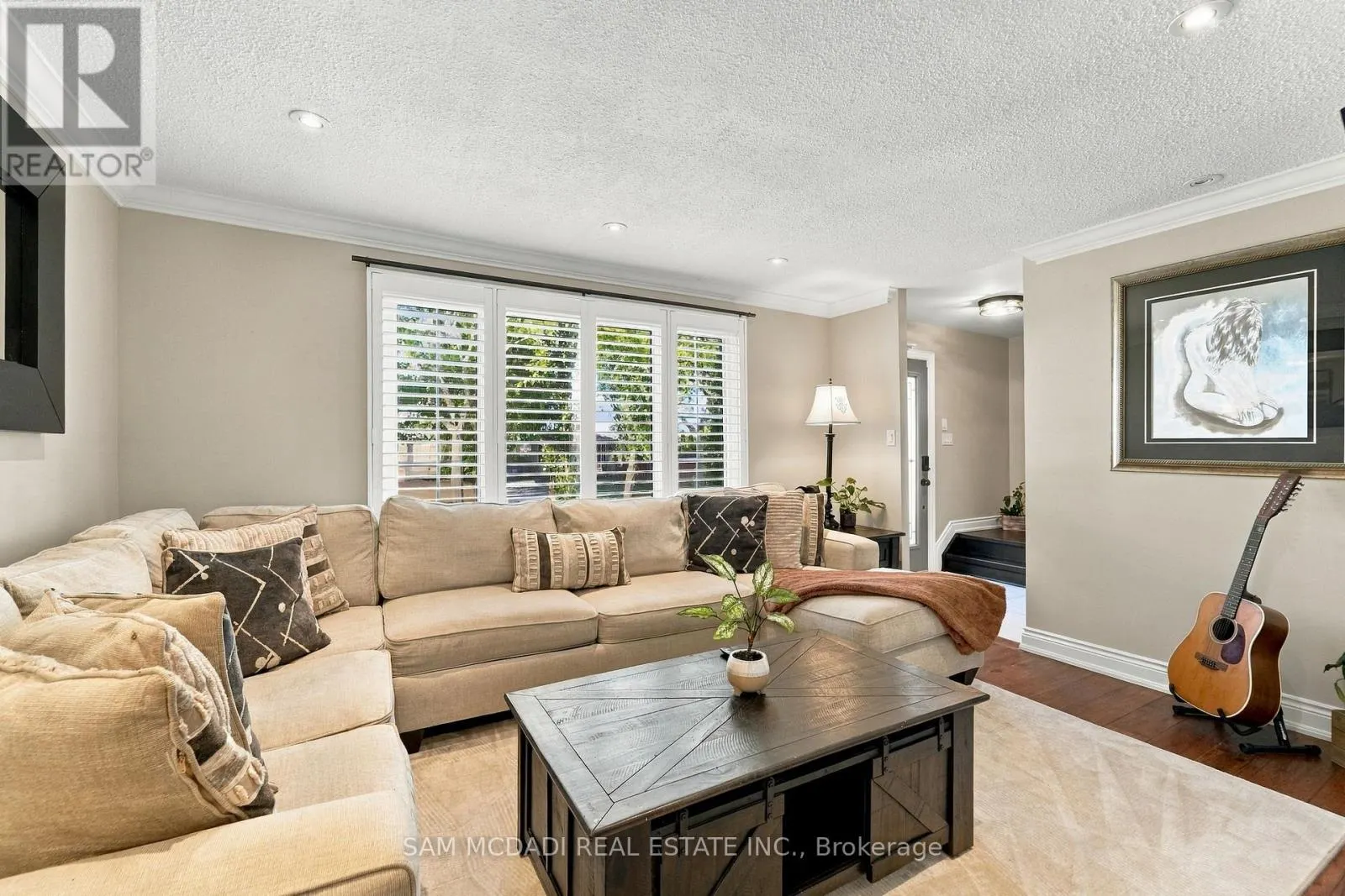 22 BYWOOD CRESCENT