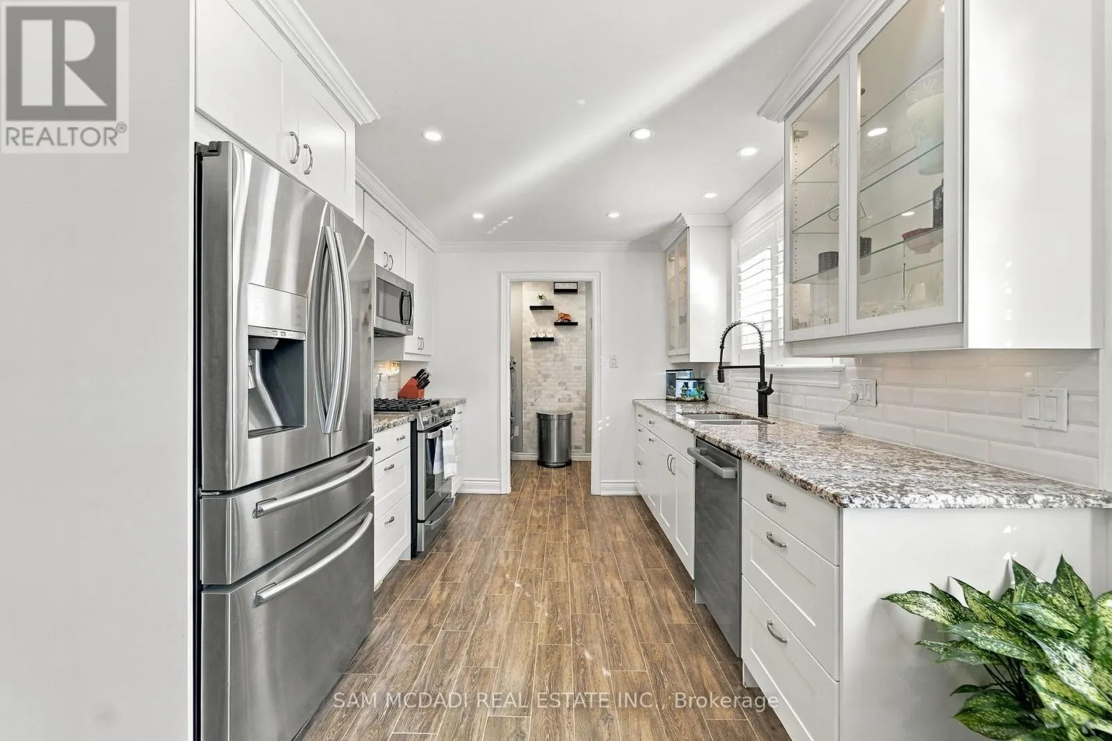 22 BYWOOD CRESCENT