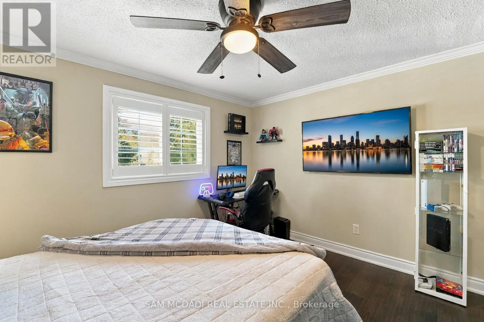22 BYWOOD CRESCENT