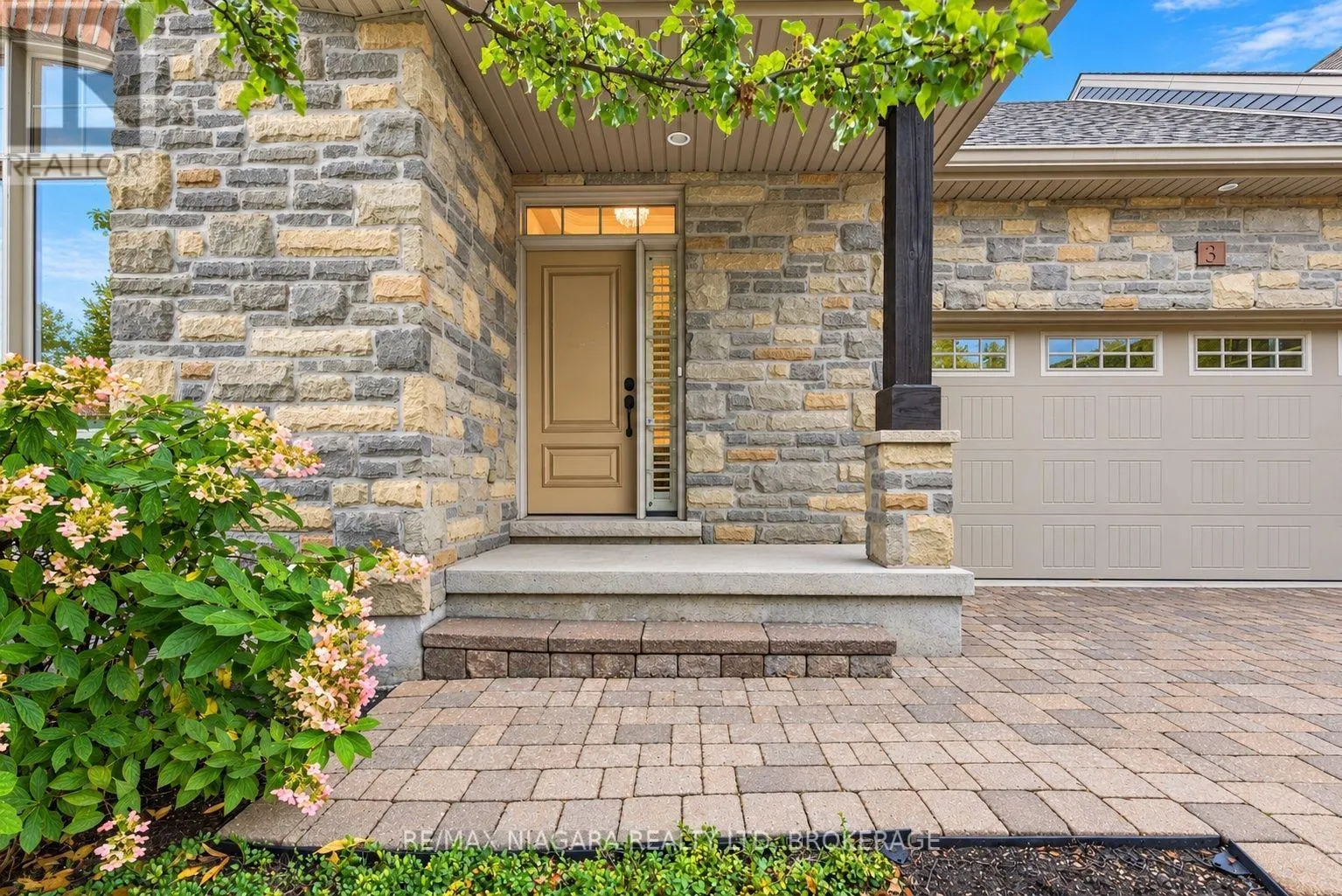 3 HILLSIDE DRIVE
