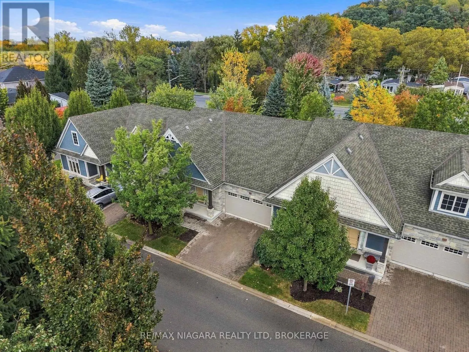 3 HILLSIDE DRIVE