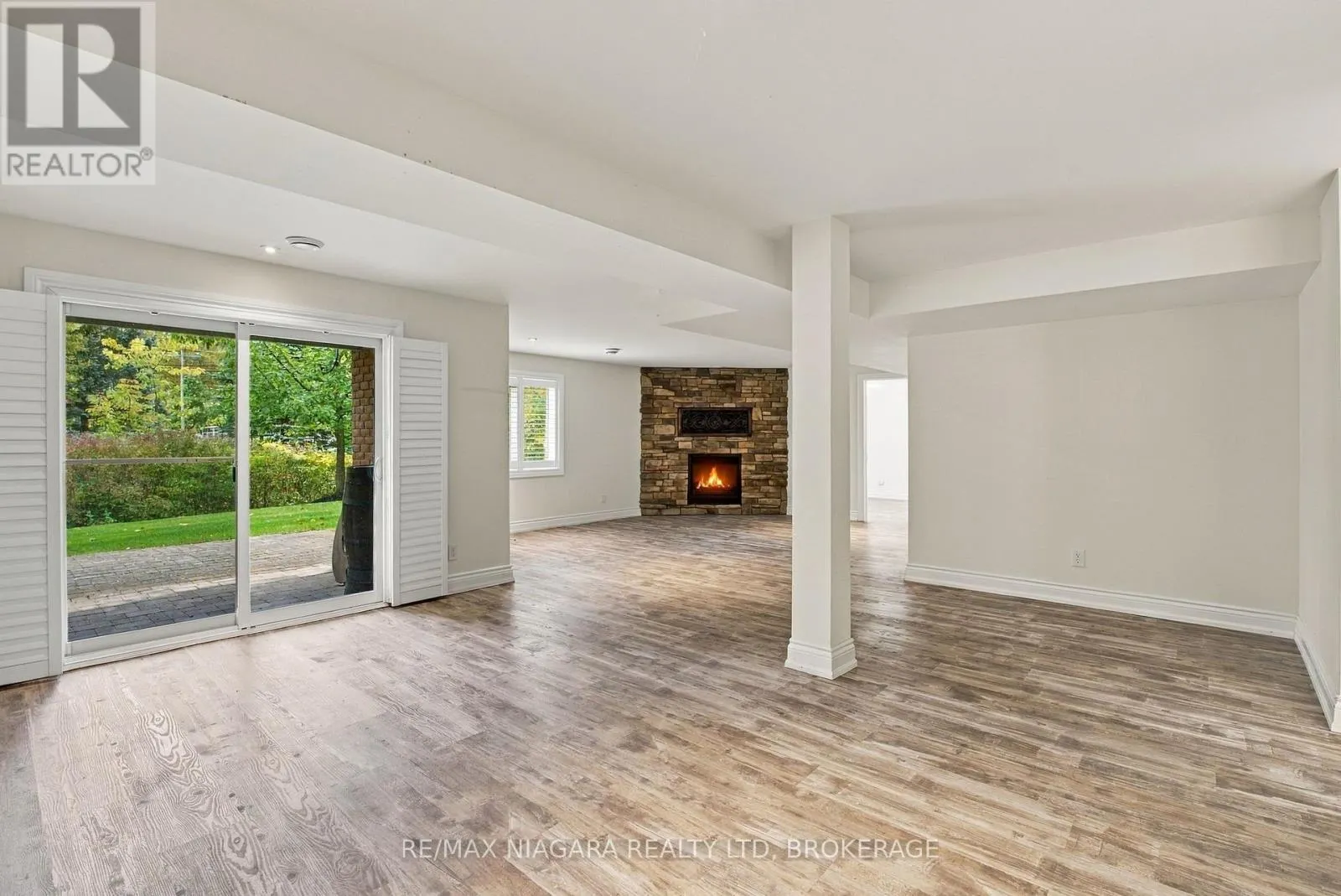 3 HILLSIDE DRIVE