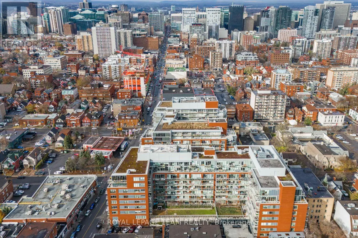 340 - 340 MCLEOD STREET