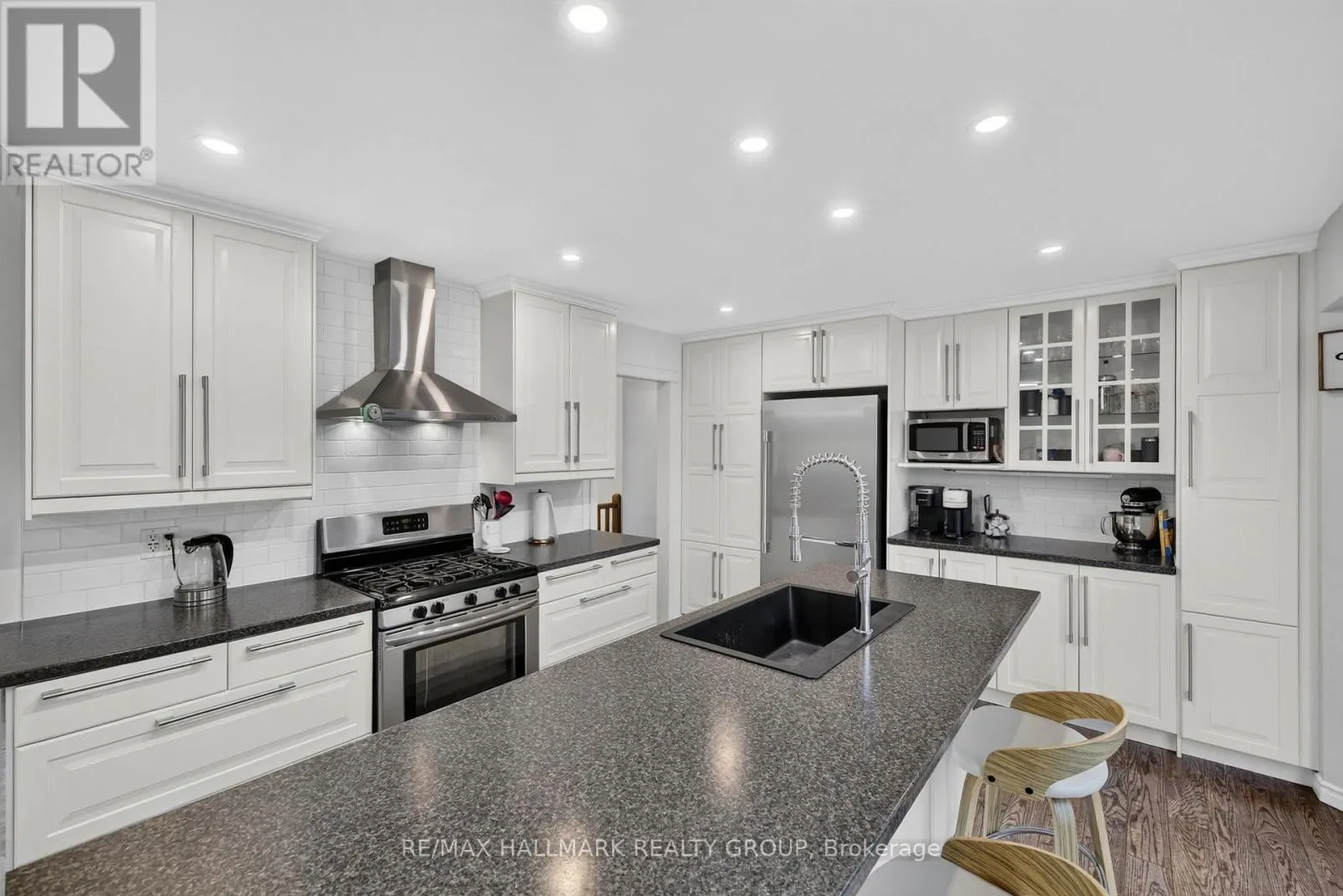 4100 OLD ALMONTE ROAD