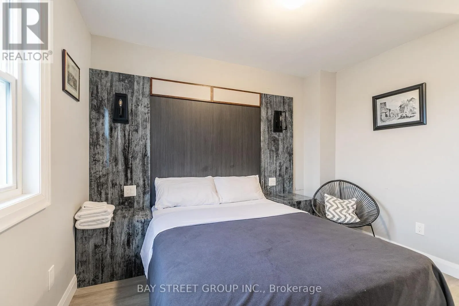 UNIT C - 5757 STANLEY AVENUE