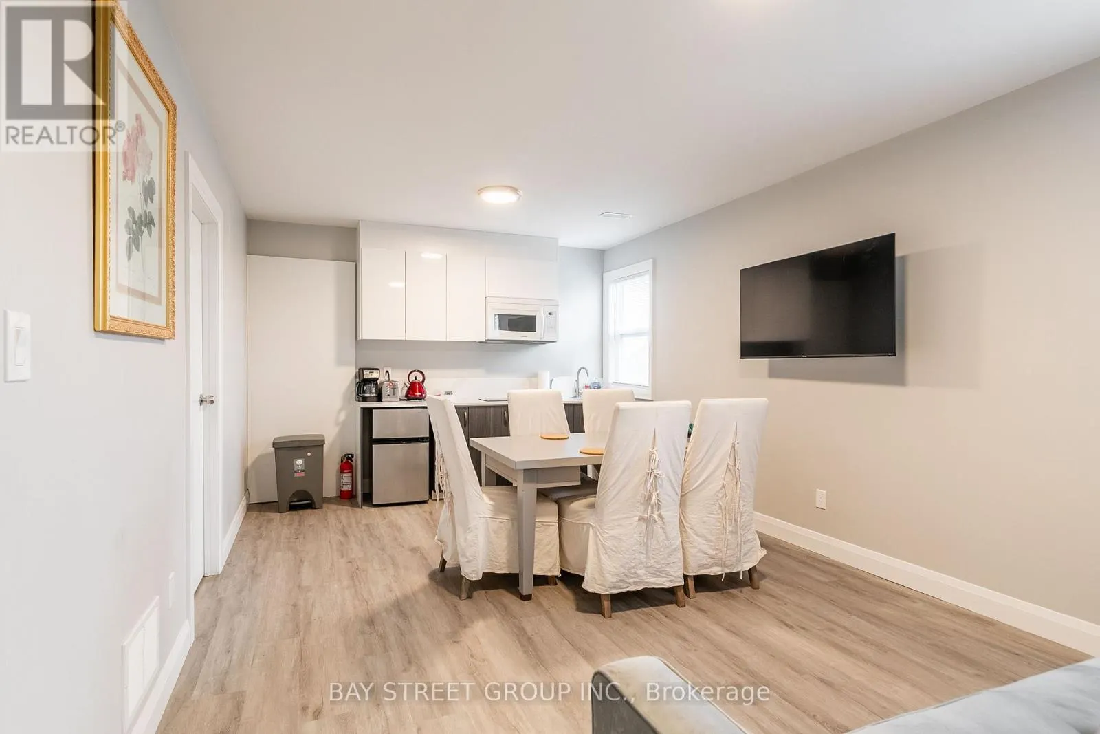 UNIT C - 5757 STANLEY AVENUE