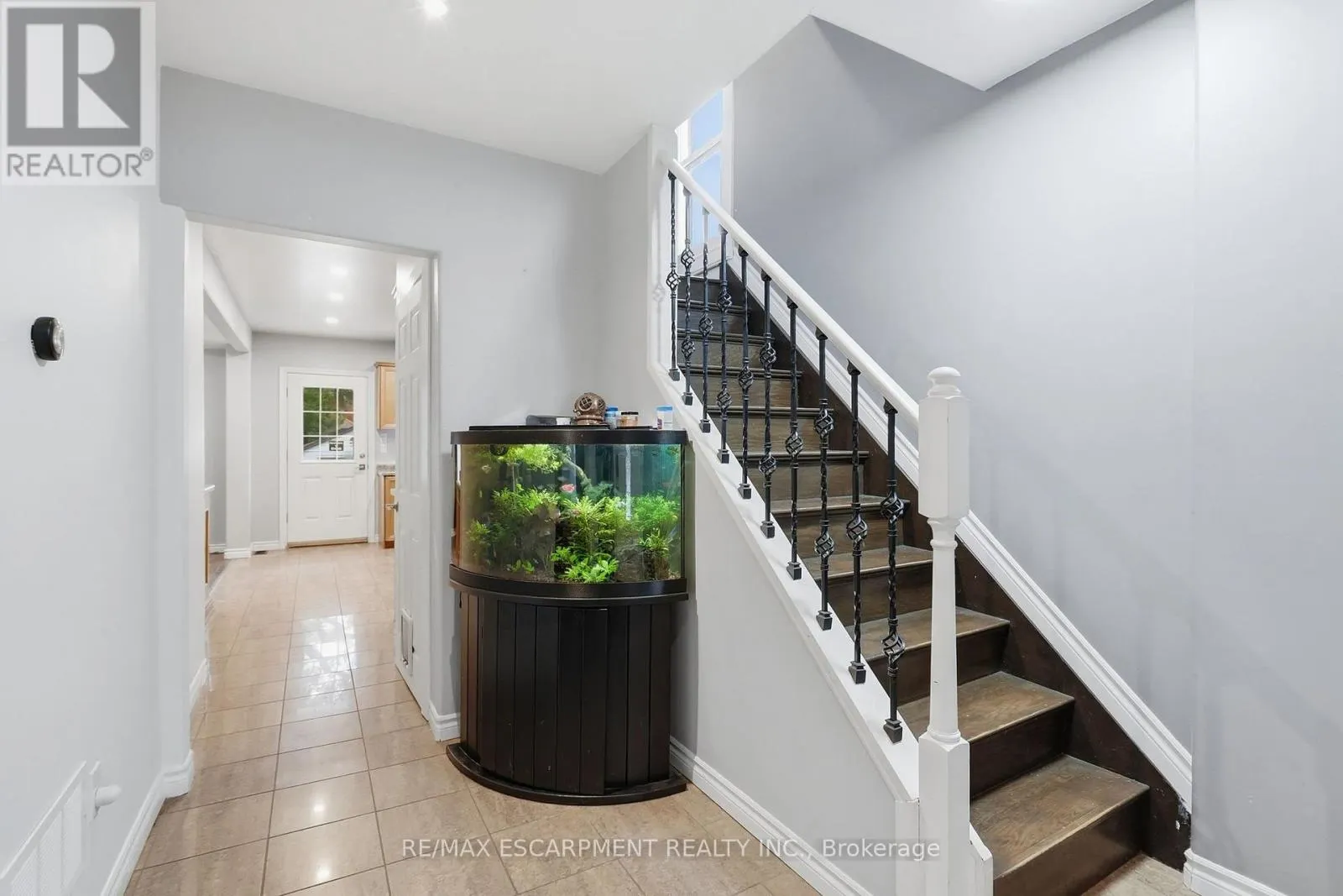 32 OAK AVENUE