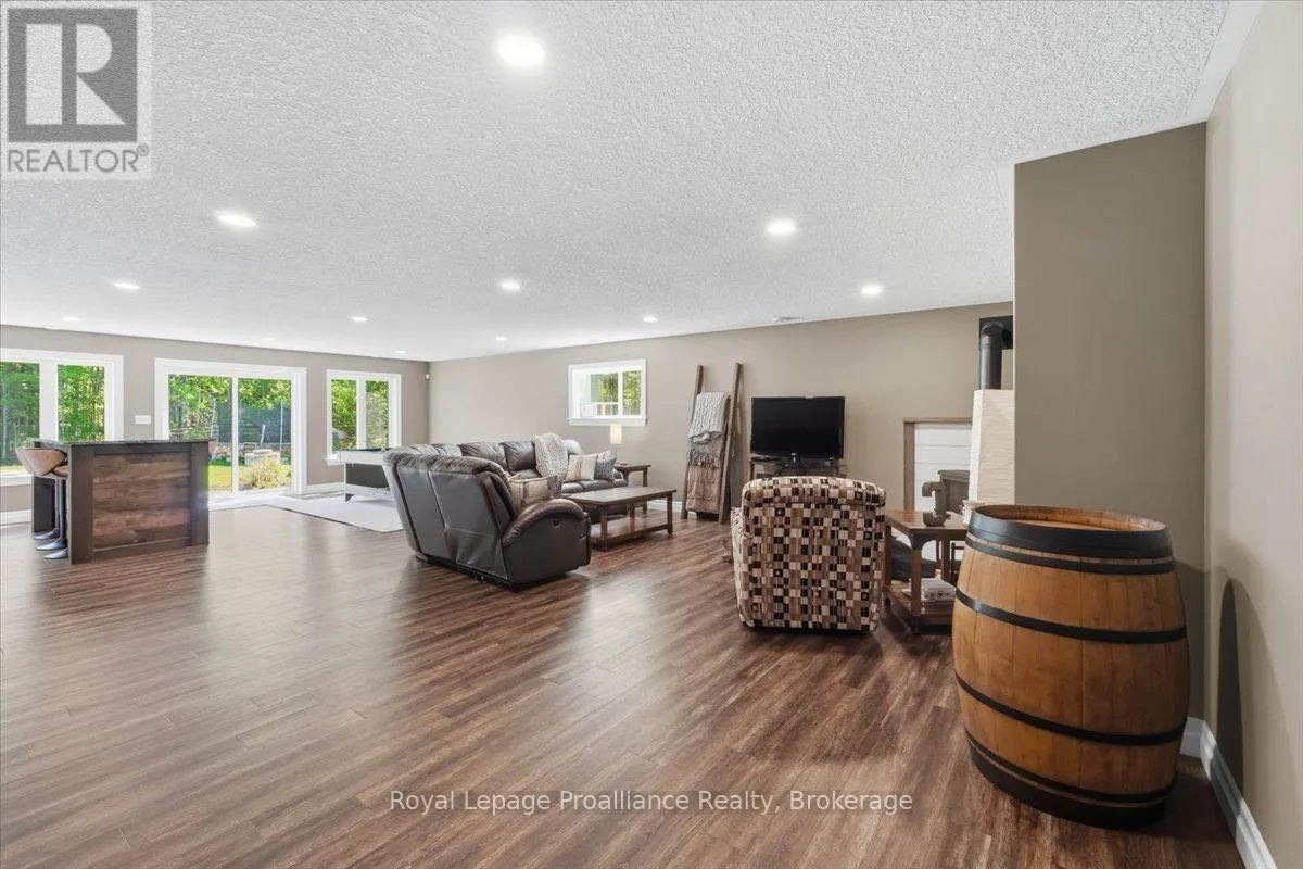 63 HIDDENVALLEY DRIVE