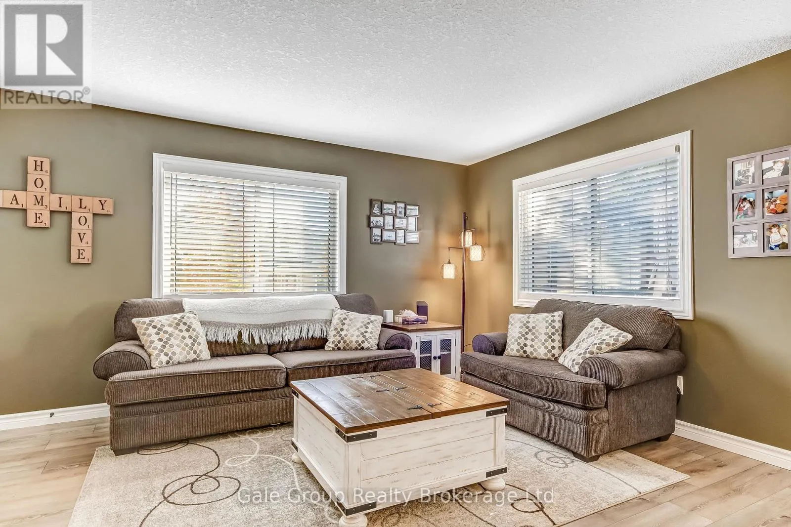 769 SOUTHWOOD WAY