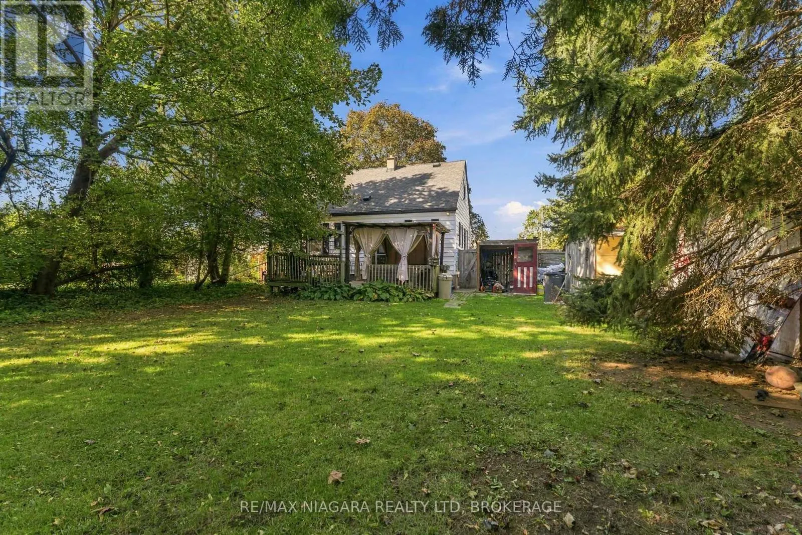 4 WALKER AVENUE