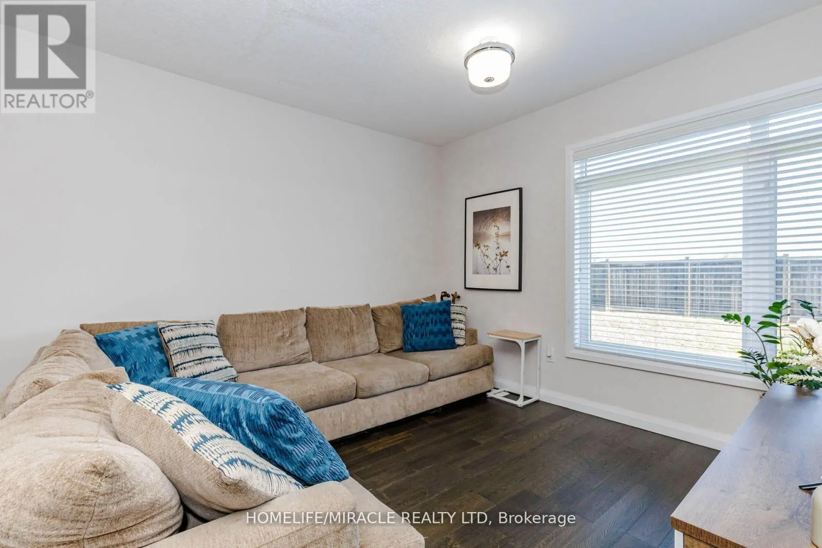 19 - 35 MIDHURST HEIGHTS