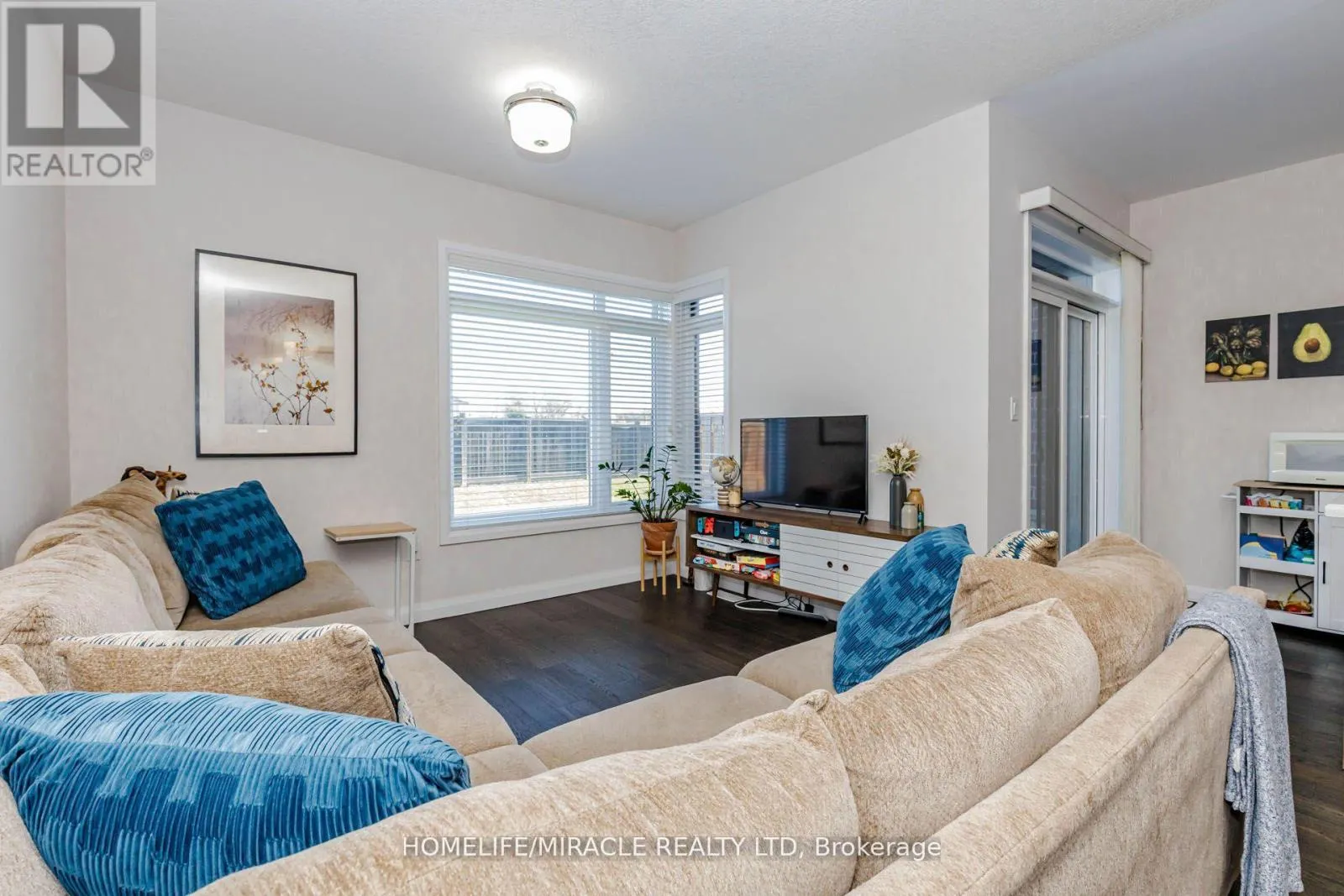 19 - 35 MIDHURST HEIGHTS
