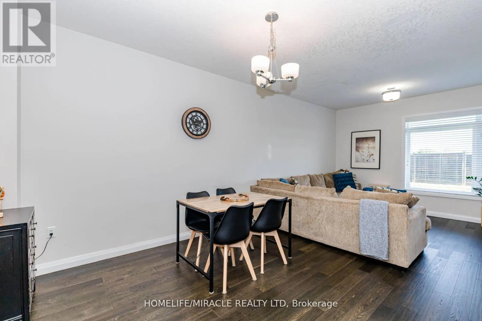 19 - 35 MIDHURST HEIGHTS