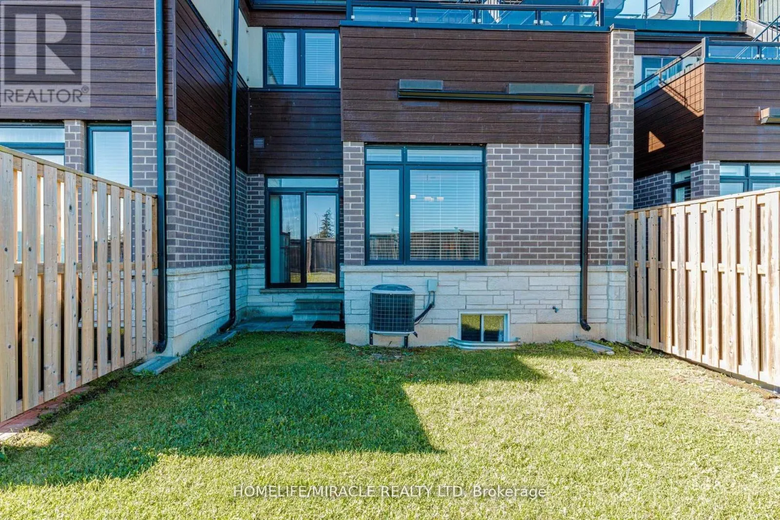 19 - 35 MIDHURST HEIGHTS