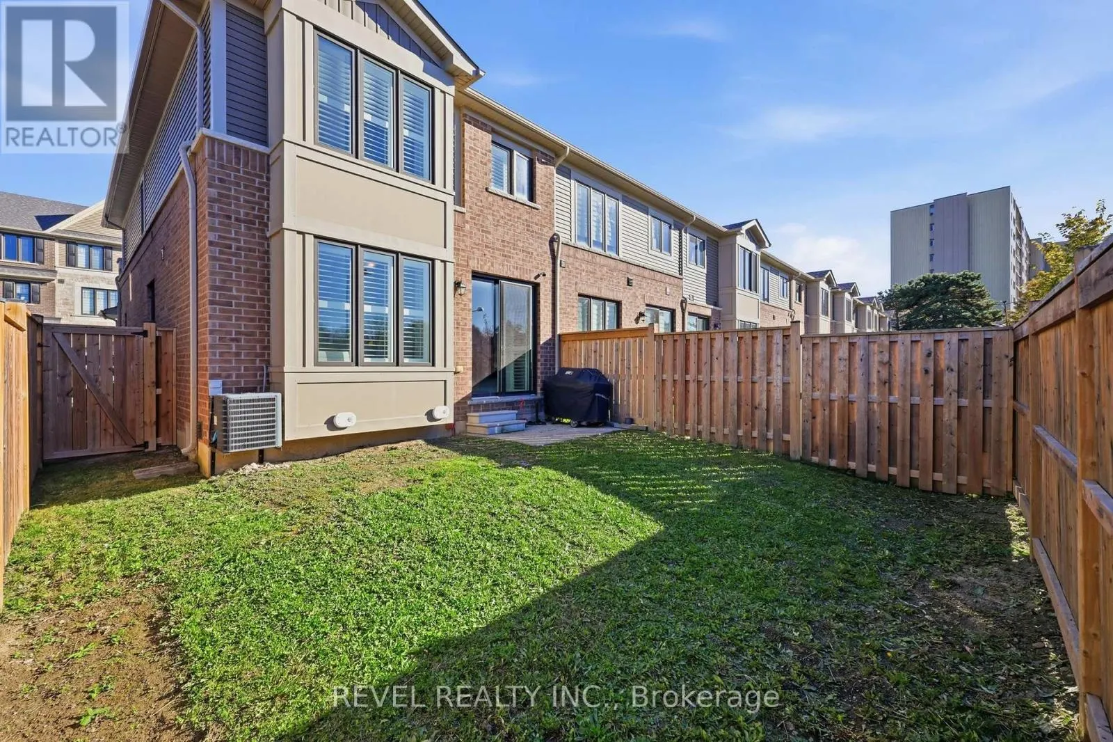 19 HIBISCUS LANE