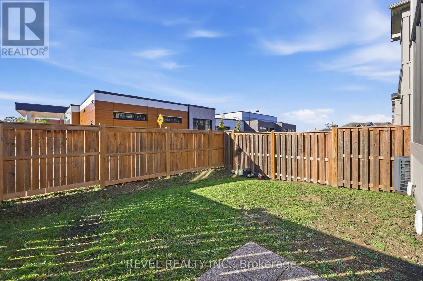 19 HIBISCUS LANE