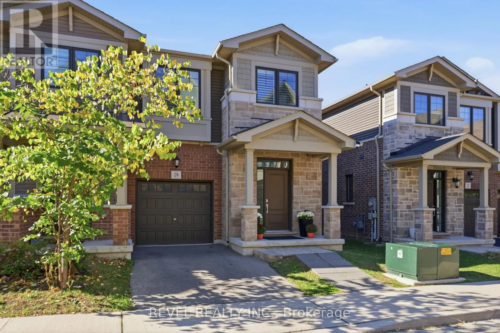 19 HIBISCUS LANE