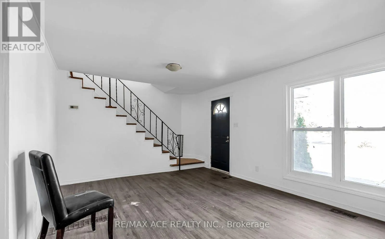 1606 PITT STREET
