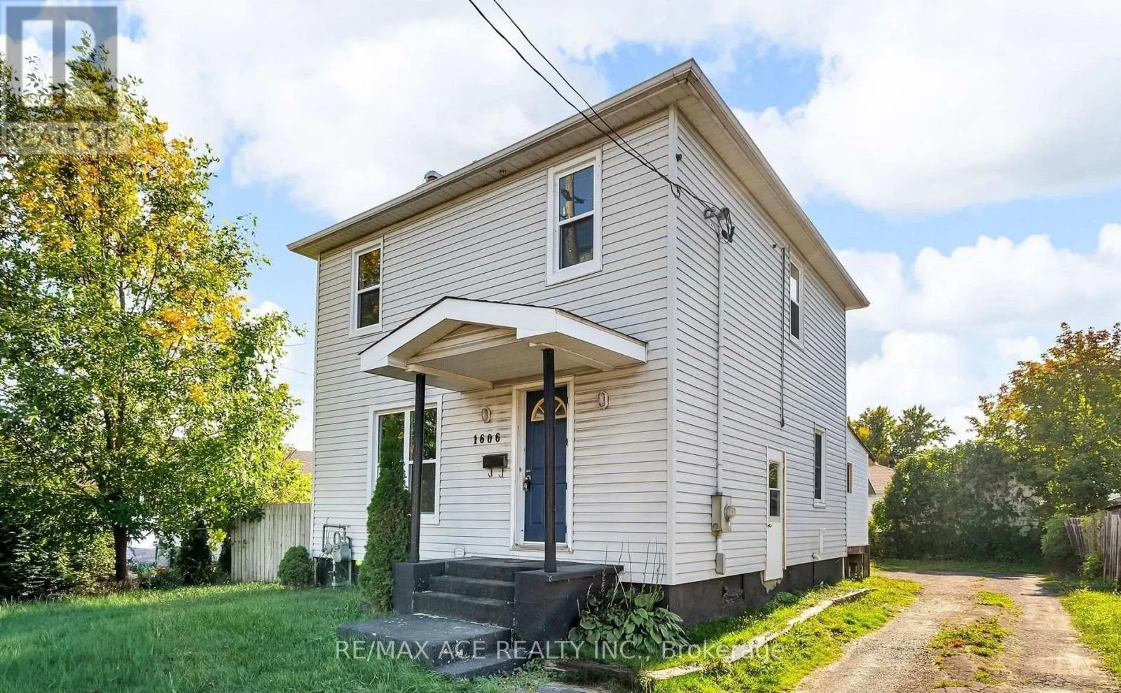 1606 PITT STREET