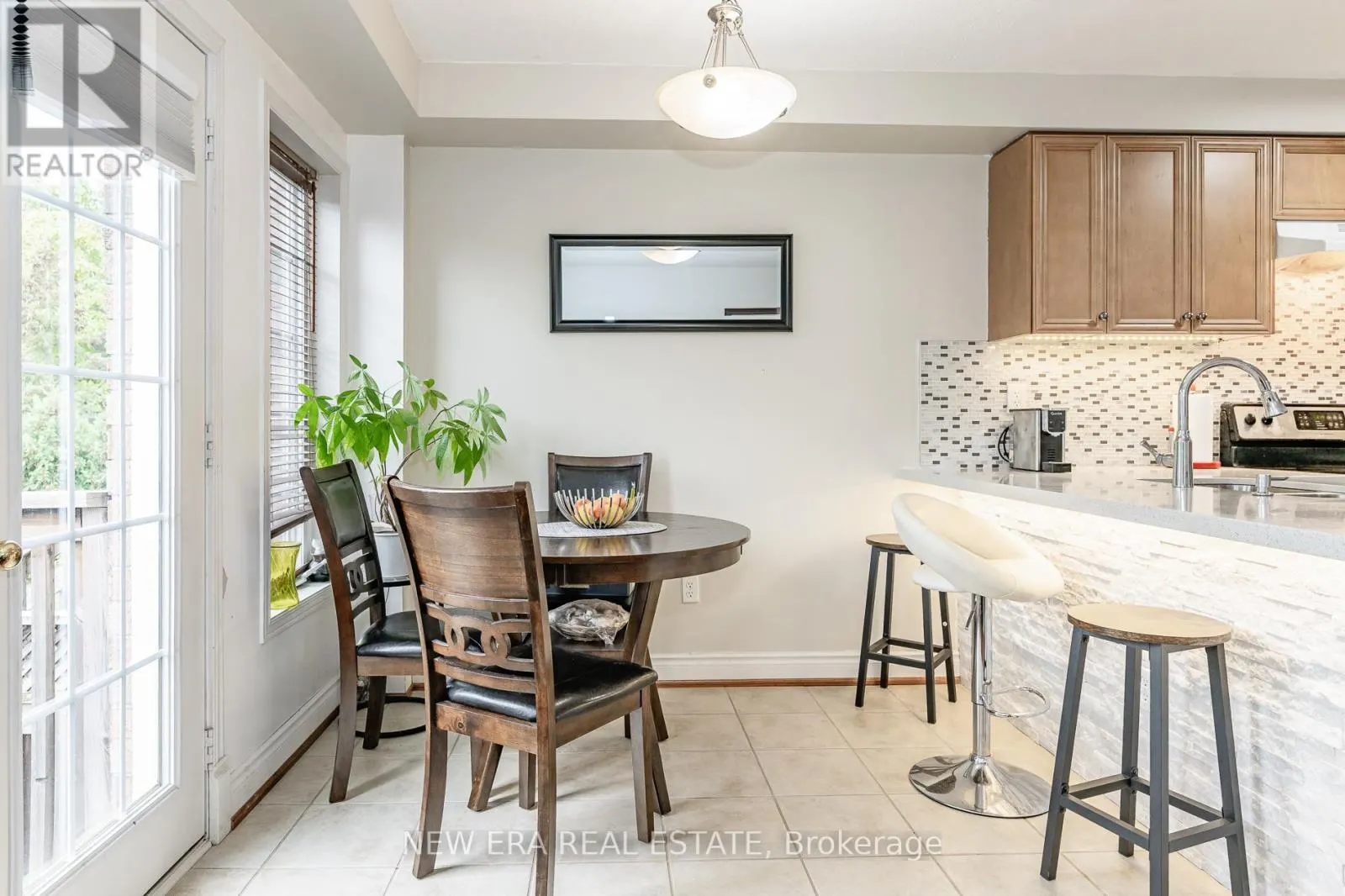 13 - 151 GREEN ROAD