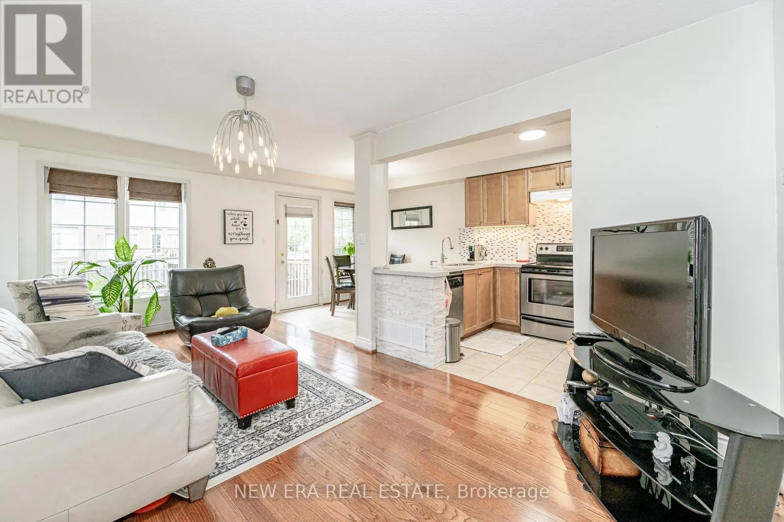 13 - 151 GREEN ROAD