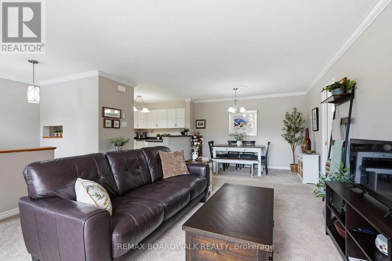 209 - 1760 CABARET LANE