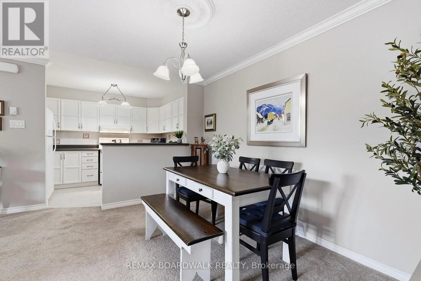 209 - 1760 CABARET LANE