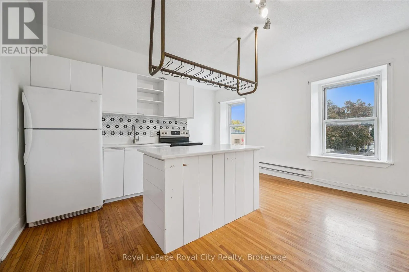 A - 129 METCALFE STREET #A