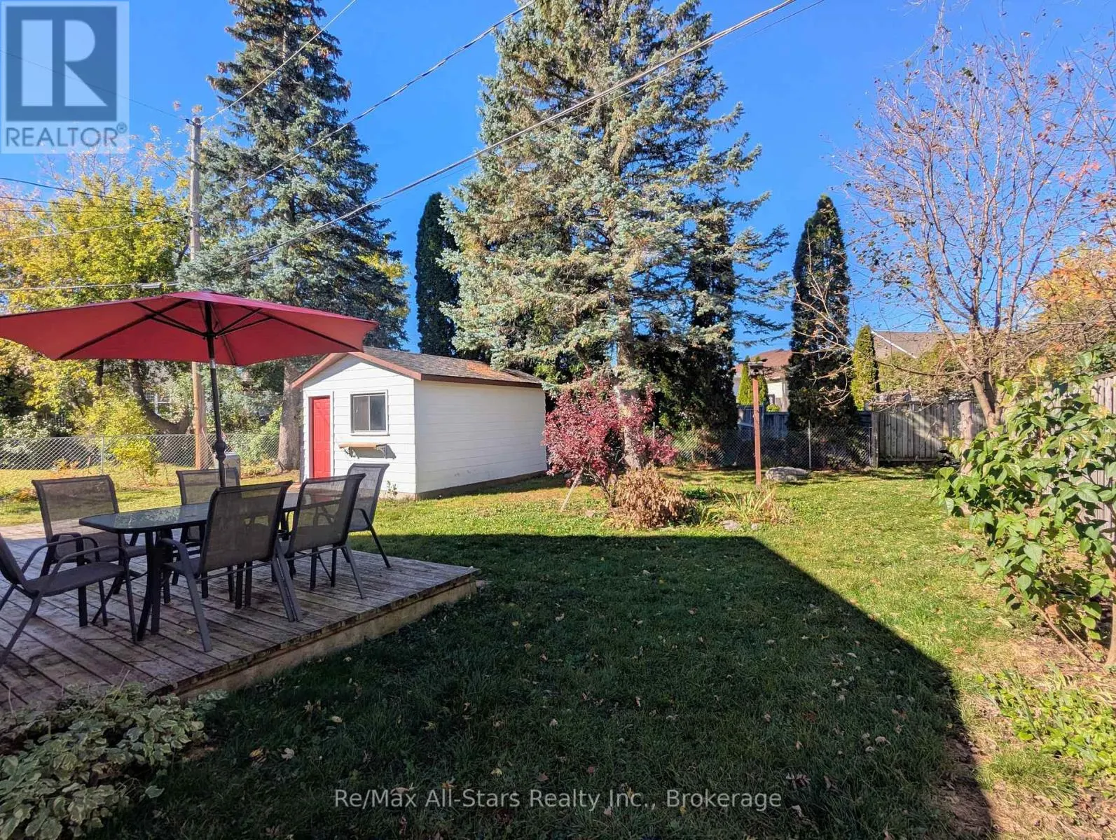 32 CHURCHILL CRESCENT