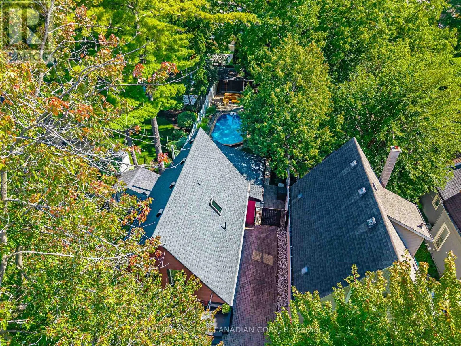 26 THORNTON AVENUE