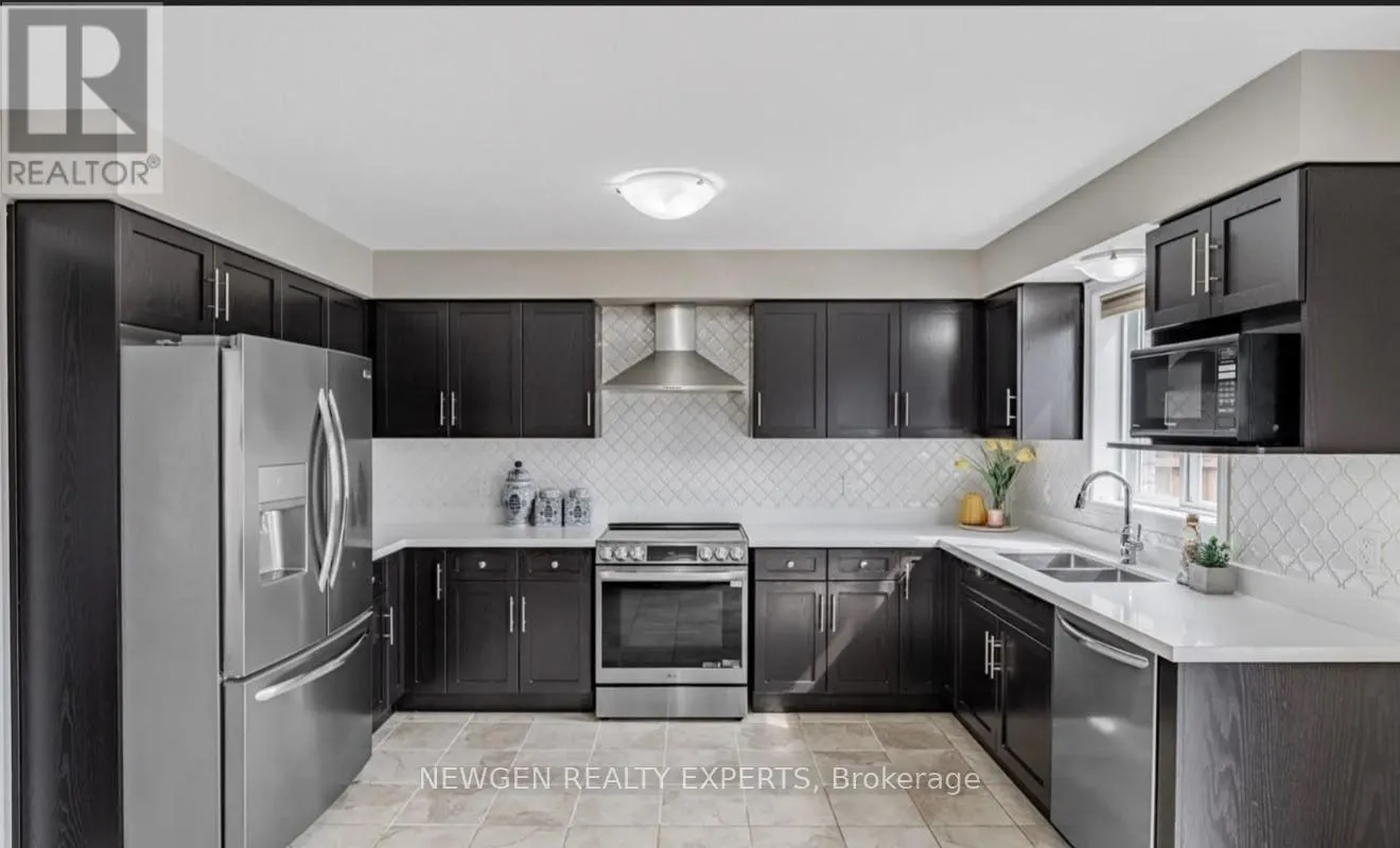 111 JOHN BRABSON CRESCENT