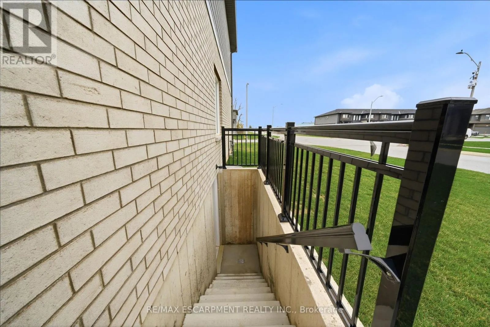 778 BRADFORD AVENUE