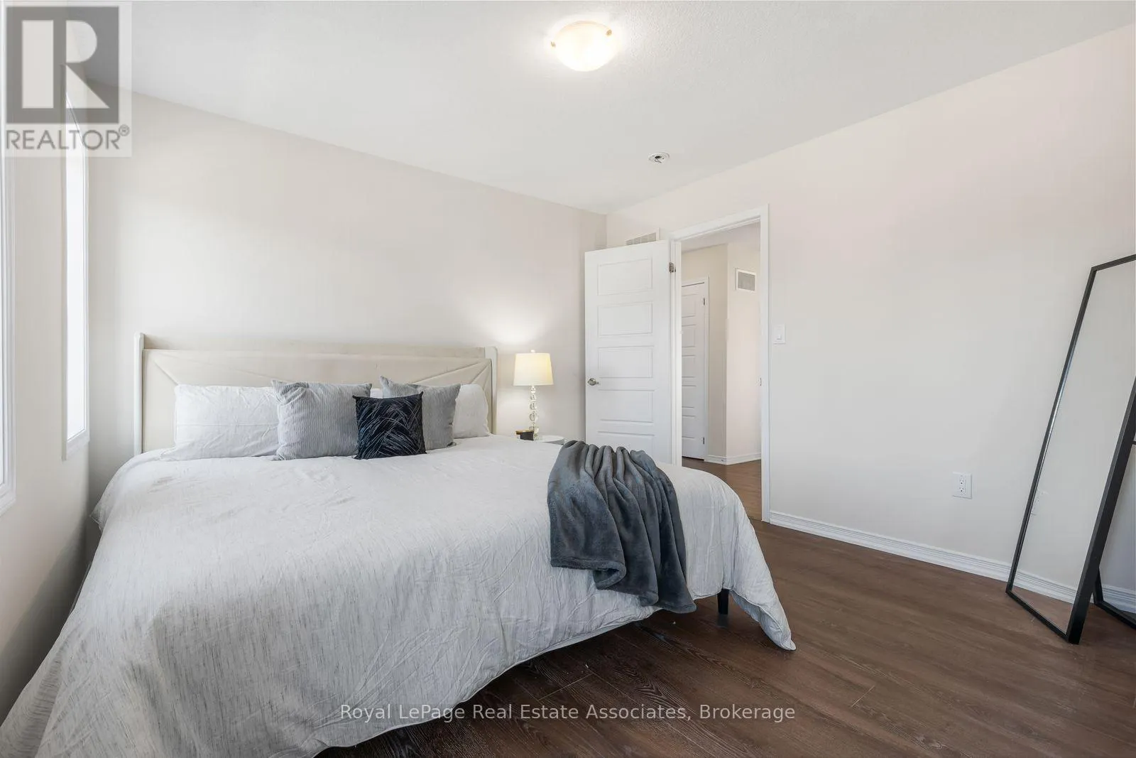 40 SUMAC DRIVE