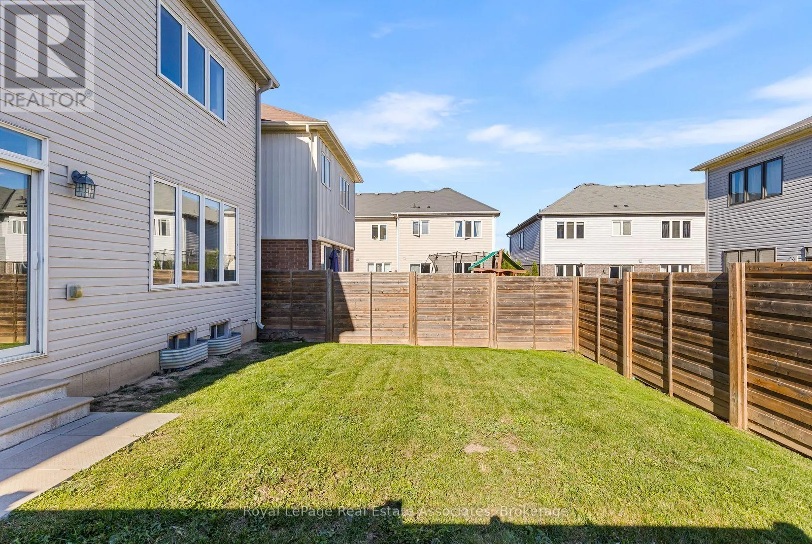 40 SUMAC DRIVE