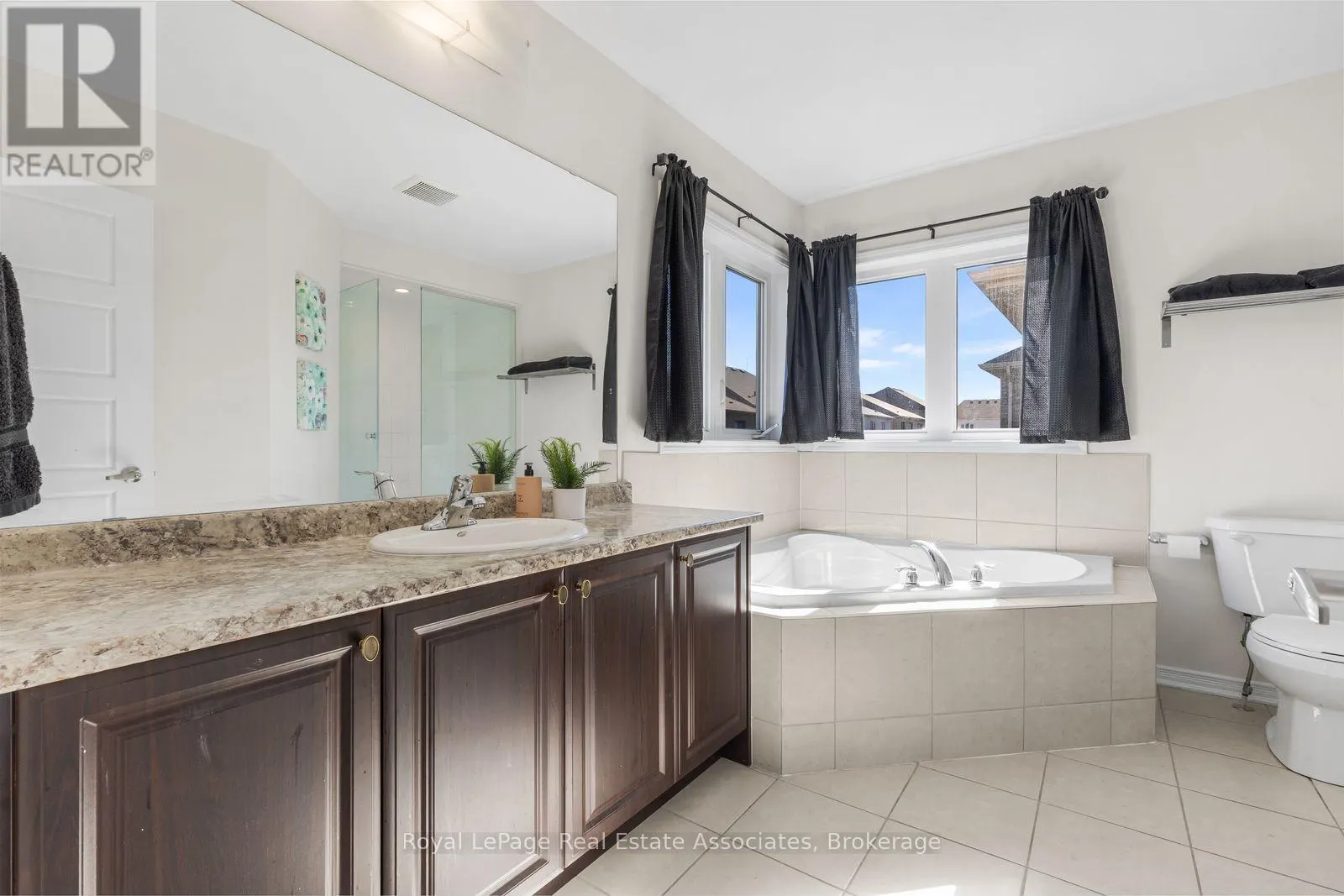 40 SUMAC DRIVE