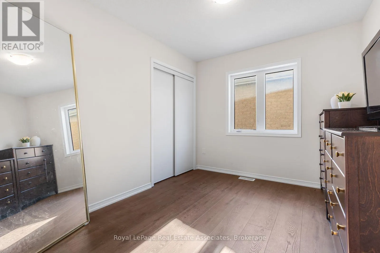 40 SUMAC DRIVE