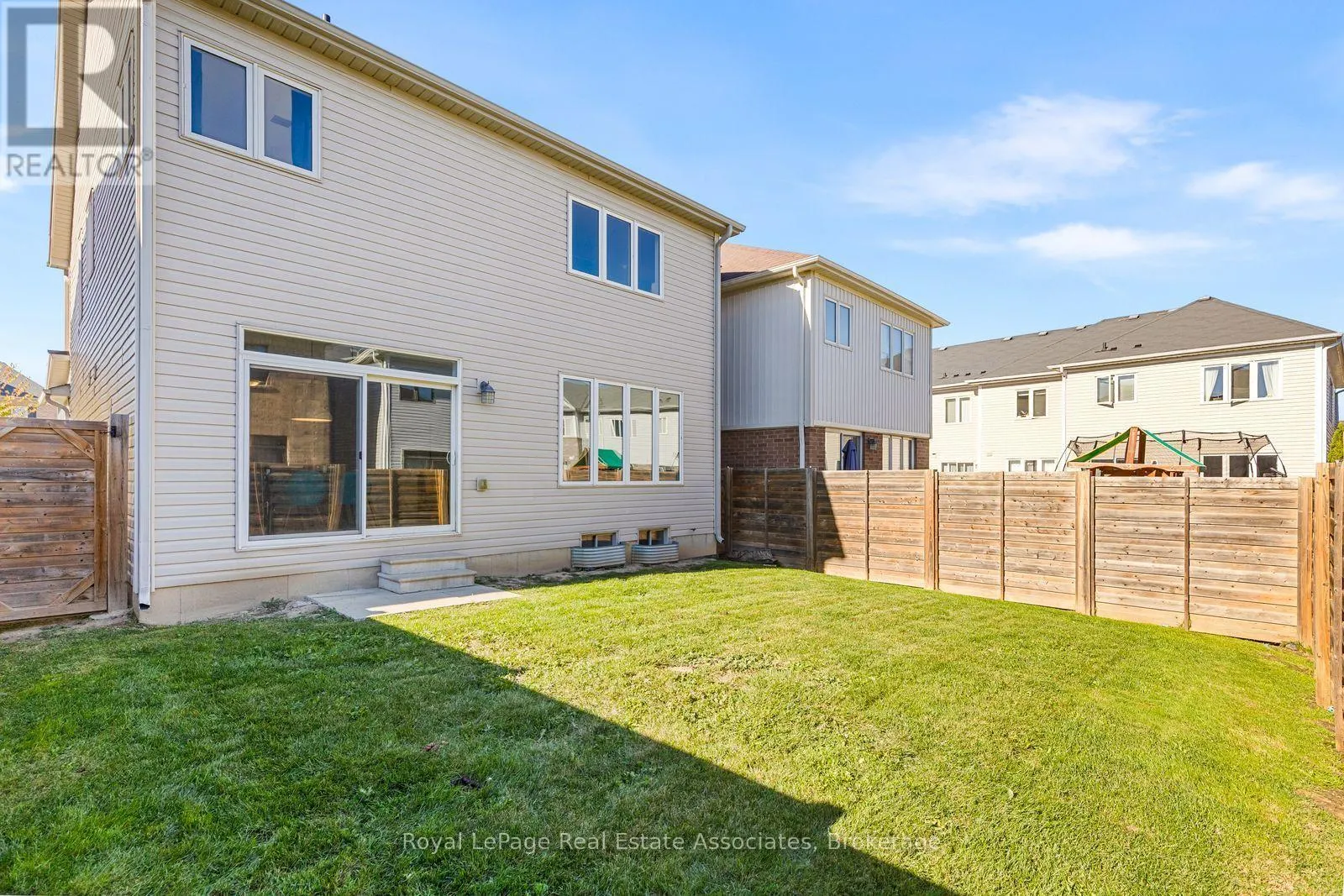 40 SUMAC DRIVE