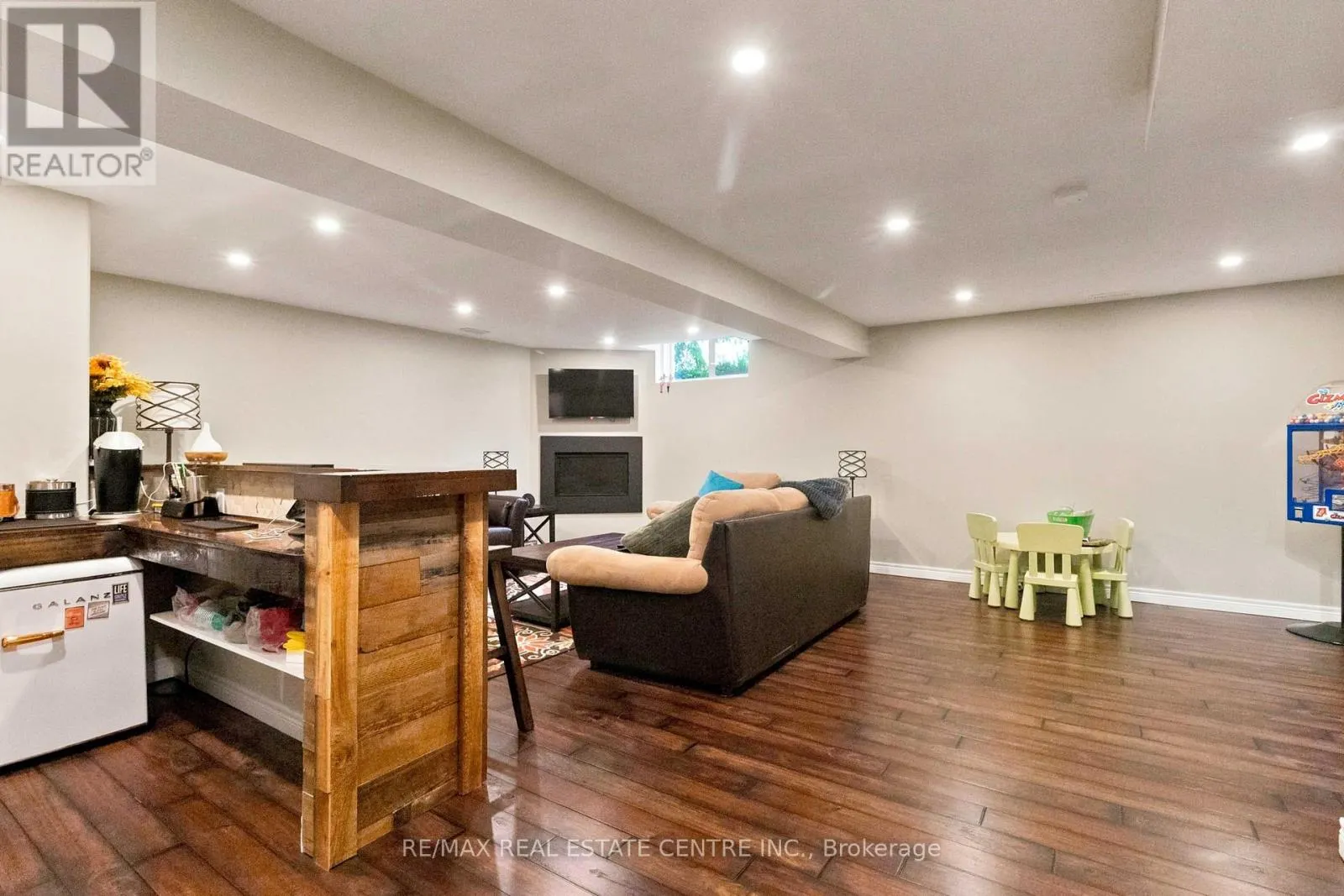 99 MAGNOLIA DRIVE