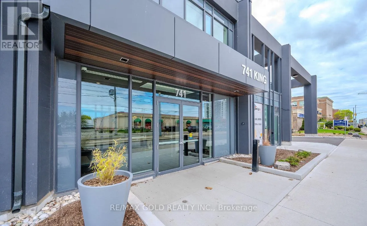 1302 - 741 KING STREET