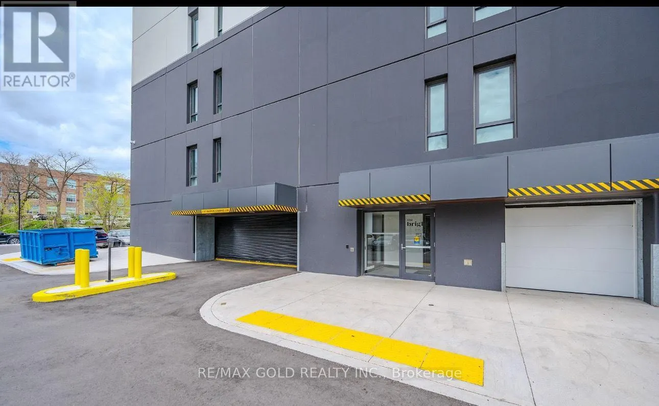 1302 - 741 KING STREET