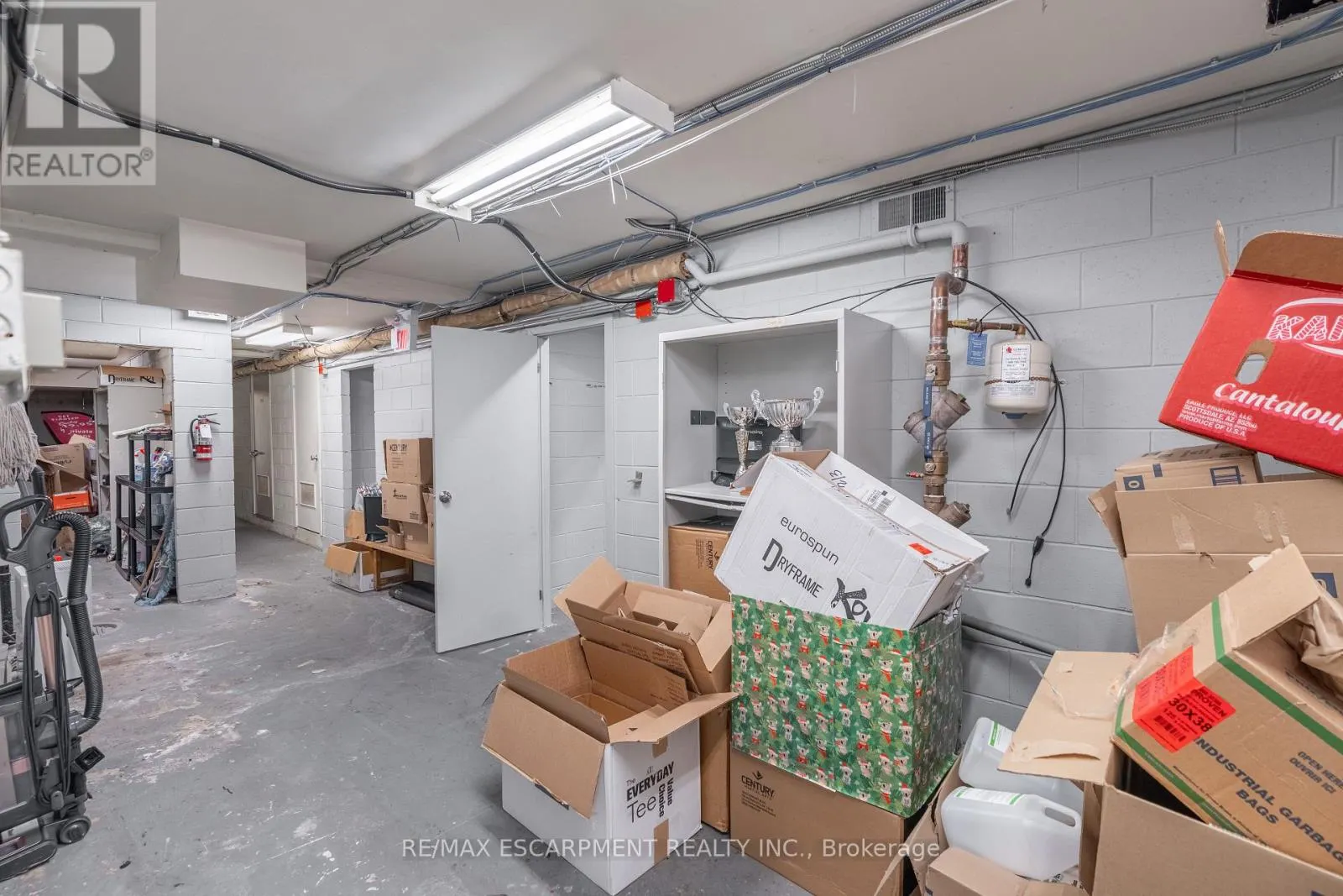 290 QUEENSTON ROAD